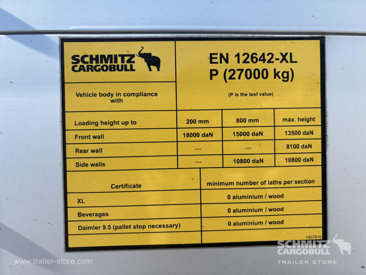 SCHMITZ Curtainsider Standard - Брезентово полуремарке: снимка 2 SCHMITZ Curtainsider Standard - Брезентово полуремарке: снимка 2