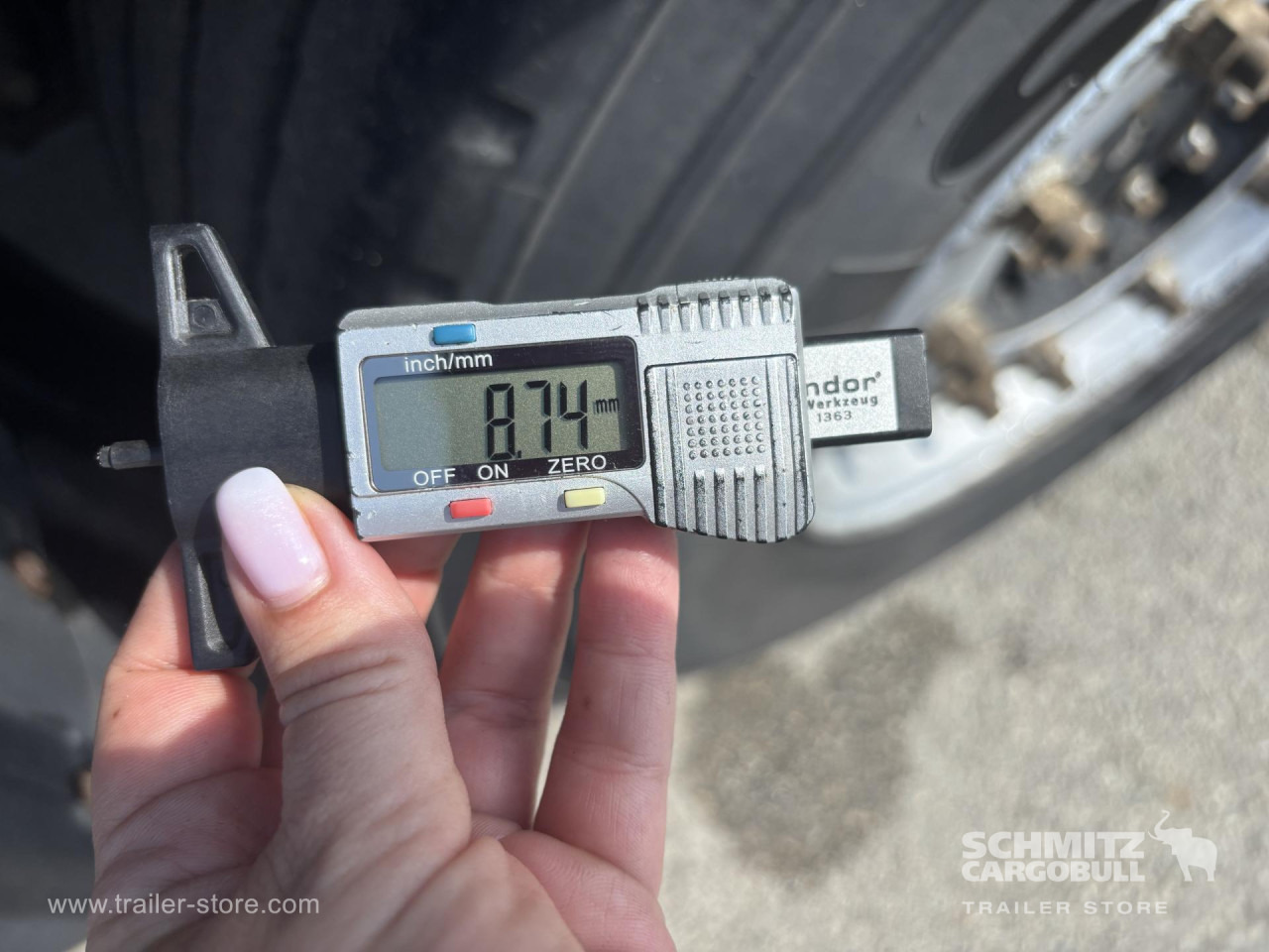 SCHMITZ Curtainsider Standard - Брезентово полуремарке: снимка 2 SCHMITZ Curtainsider Standard - Брезентово полуремарке: снимка 2