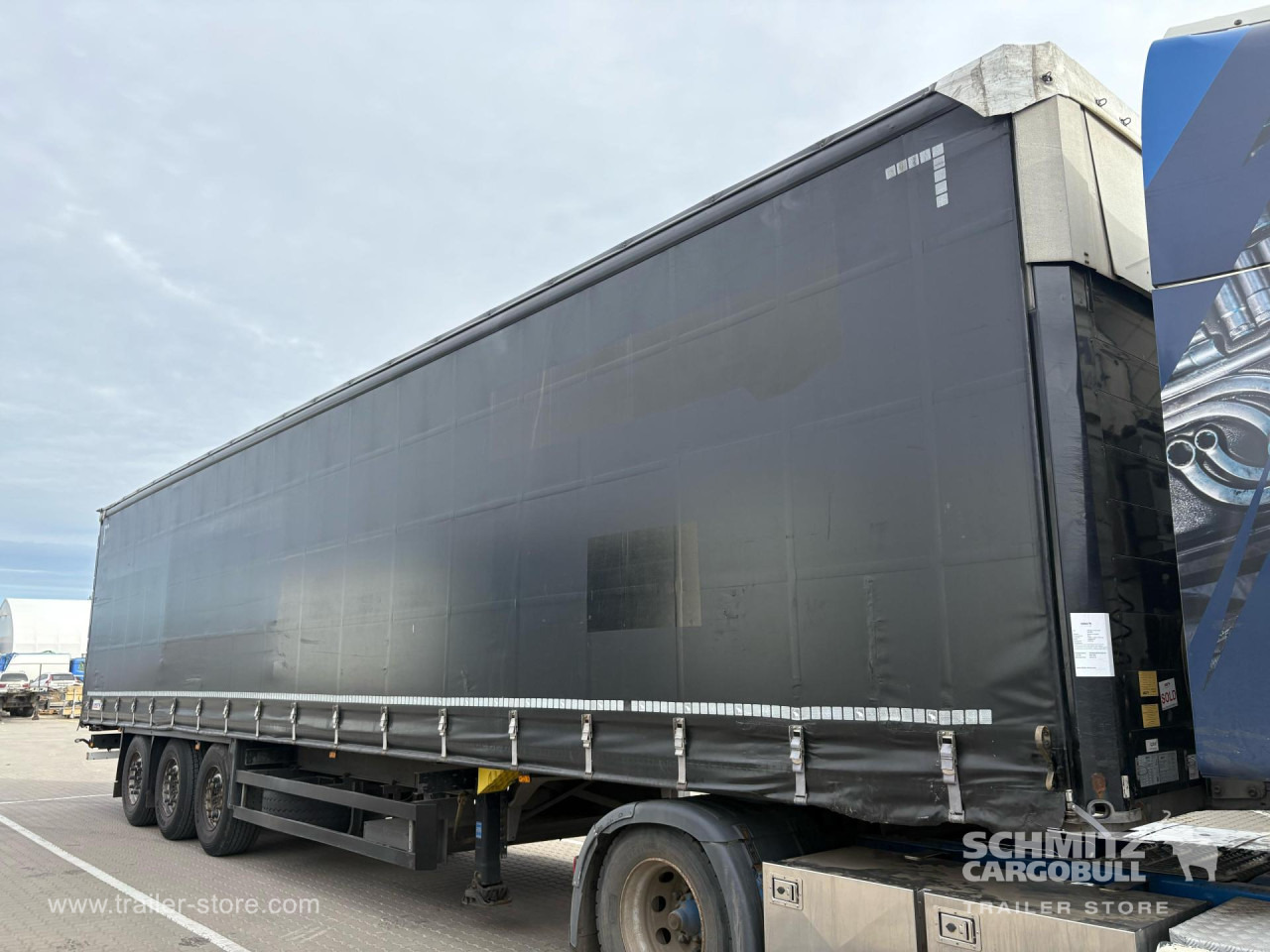 SCHMITZ Curtainsider Standard - Брезентово полуремарке: снимка 4 SCHMITZ Curtainsider Standard - Брезентово полуремарке: снимка 4