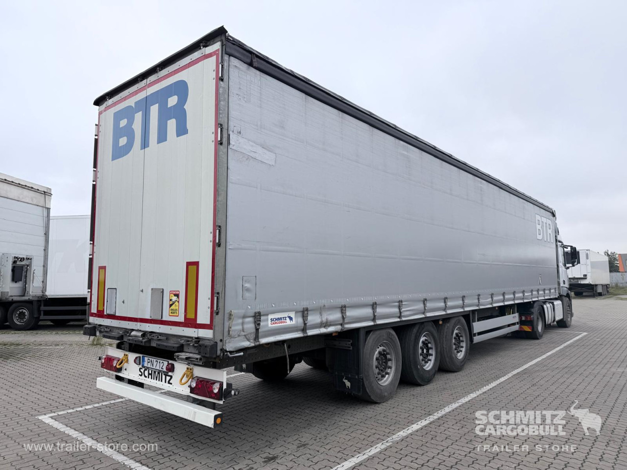 SCHMITZ Curtainsider Standard - Брезентово полуремарке: снимка 1 SCHMITZ Curtainsider Standard - Брезентово полуремарке: снимка 1