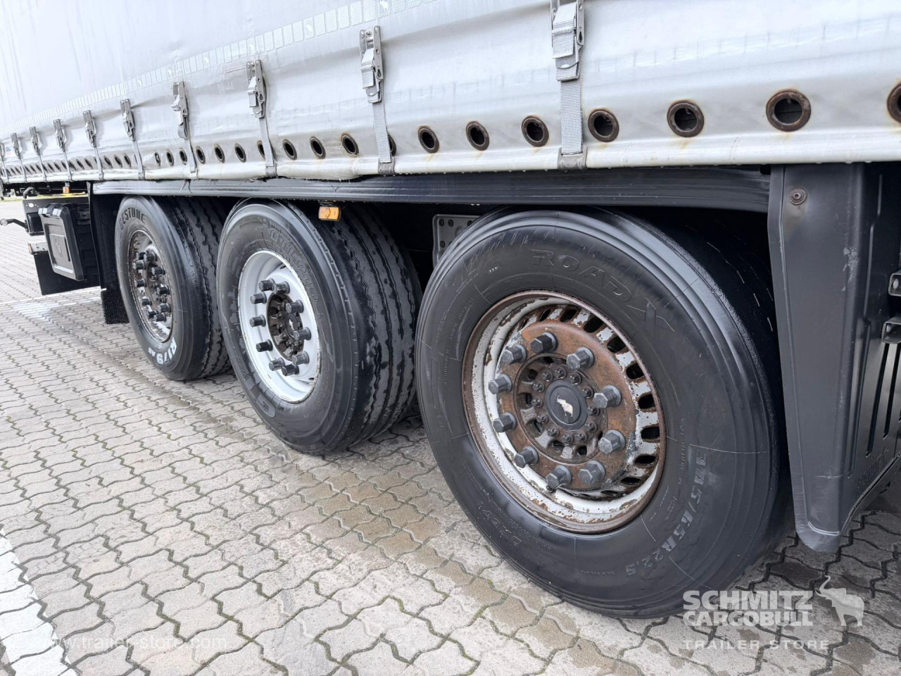 Брезентово полуремарке SCHMITZ Curtainsider Standard: снимка 8 Брезентово полуремарке SCHMITZ Curtainsider Standard: снимка 8