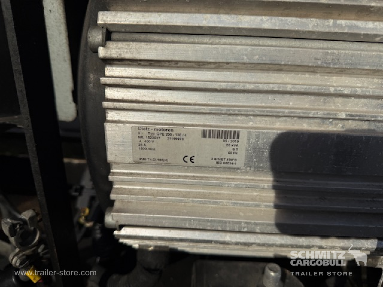 SCHMITZ Aanhangwagen - Изотермичен полуремарке: снимка 3 SCHMITZ Aanhangwagen - Изотермичен полуремарке: снимка 3