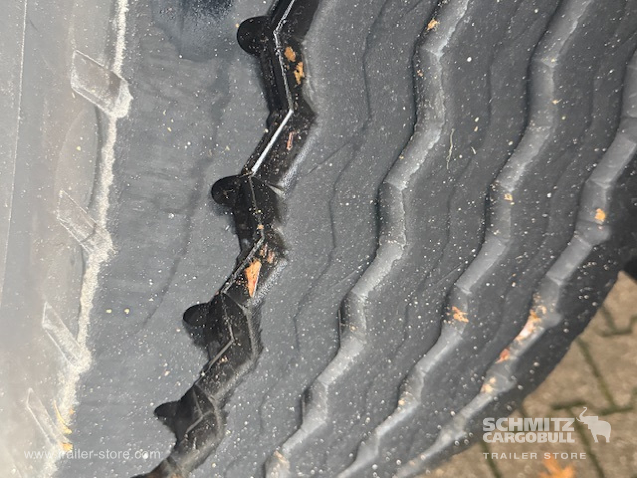 SCHMITZ Oplegger Kasten Standard - Затворена каросерия полуремарке: снимка 2 SCHMITZ Oplegger Kasten Standard - Затворена каросерия полуремарке: снимка 2