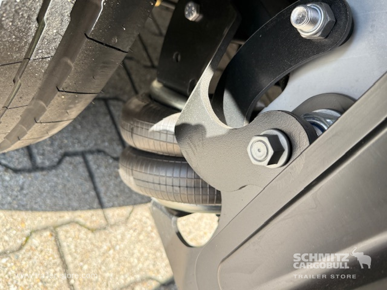 SCHMITZ Oplegger Schuifzeil Mega - Брезентово полуремарке: снимка 2 SCHMITZ Oplegger Schuifzeil Mega - Брезентово полуремарке: снимка 2