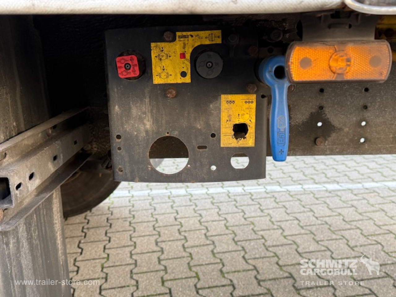 SCHMITZ Oplegger Schuifzeil Standard - Брезентово полуремарке: снимка 2 SCHMITZ Oplegger Schuifzeil Standard - Брезентово полуремарке: снимка 2