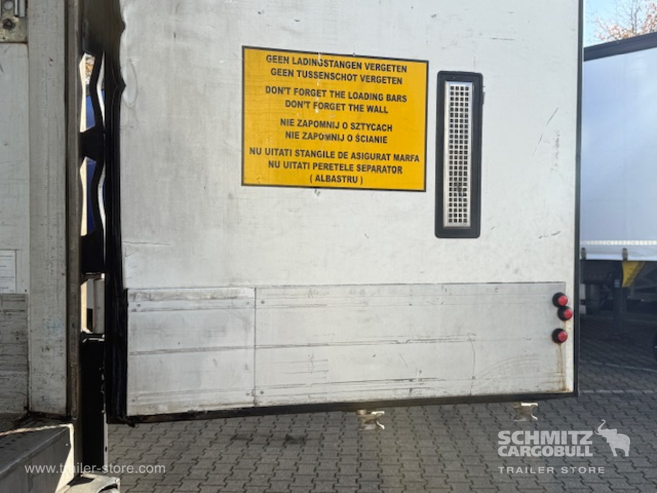 SCHMITZ Oplegger Vries Multitemp - Изотермичен полуремарке: снимка 2 SCHMITZ Oplegger Vries Multitemp - Изотермичен полуремарке: снимка 2