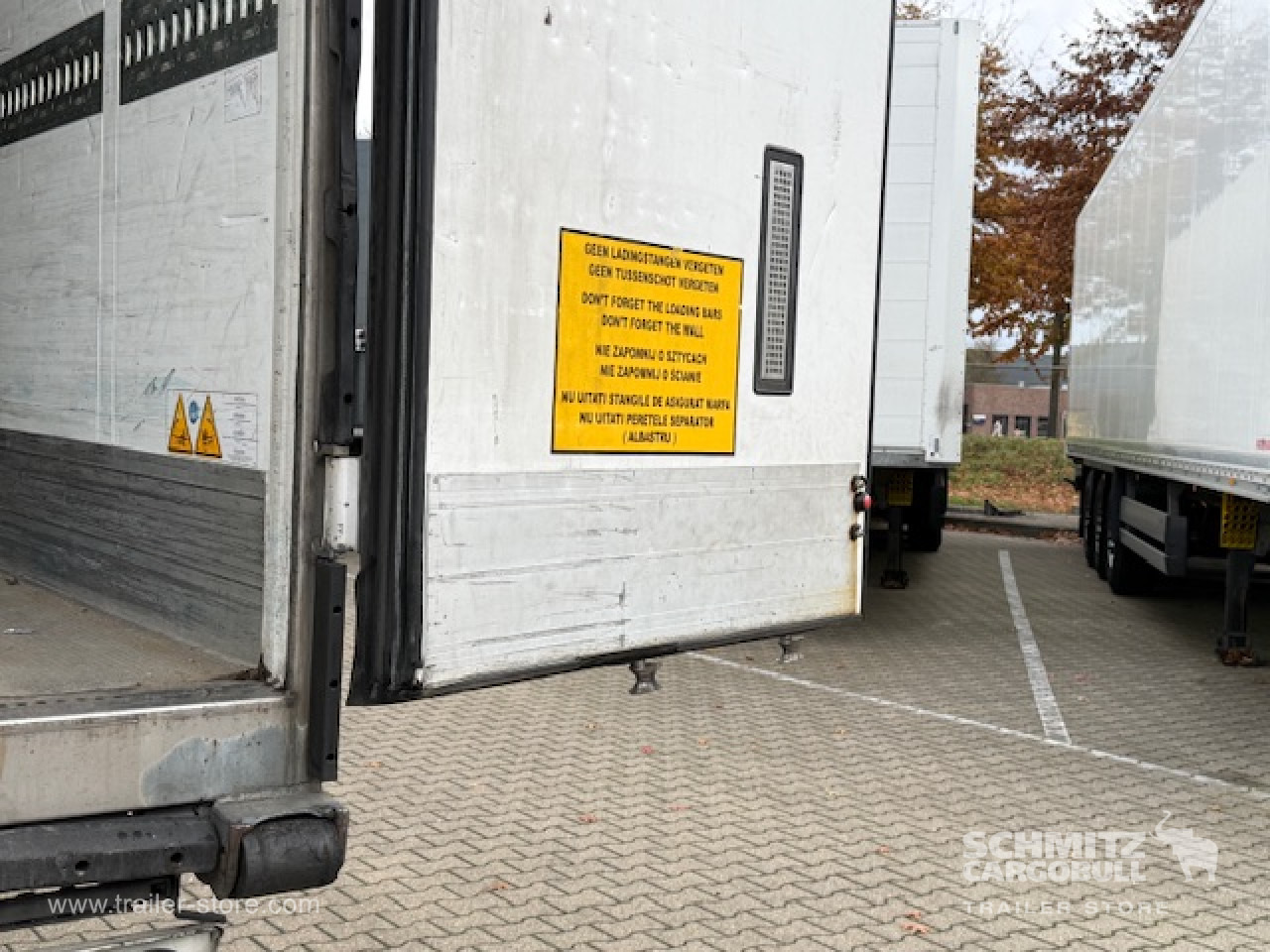 SCHMITZ Oplegger Vries Multitemp - Изотермичен полуремарке: снимка 2 SCHMITZ Oplegger Vries Multitemp - Изотермичен полуремарке: снимка 2