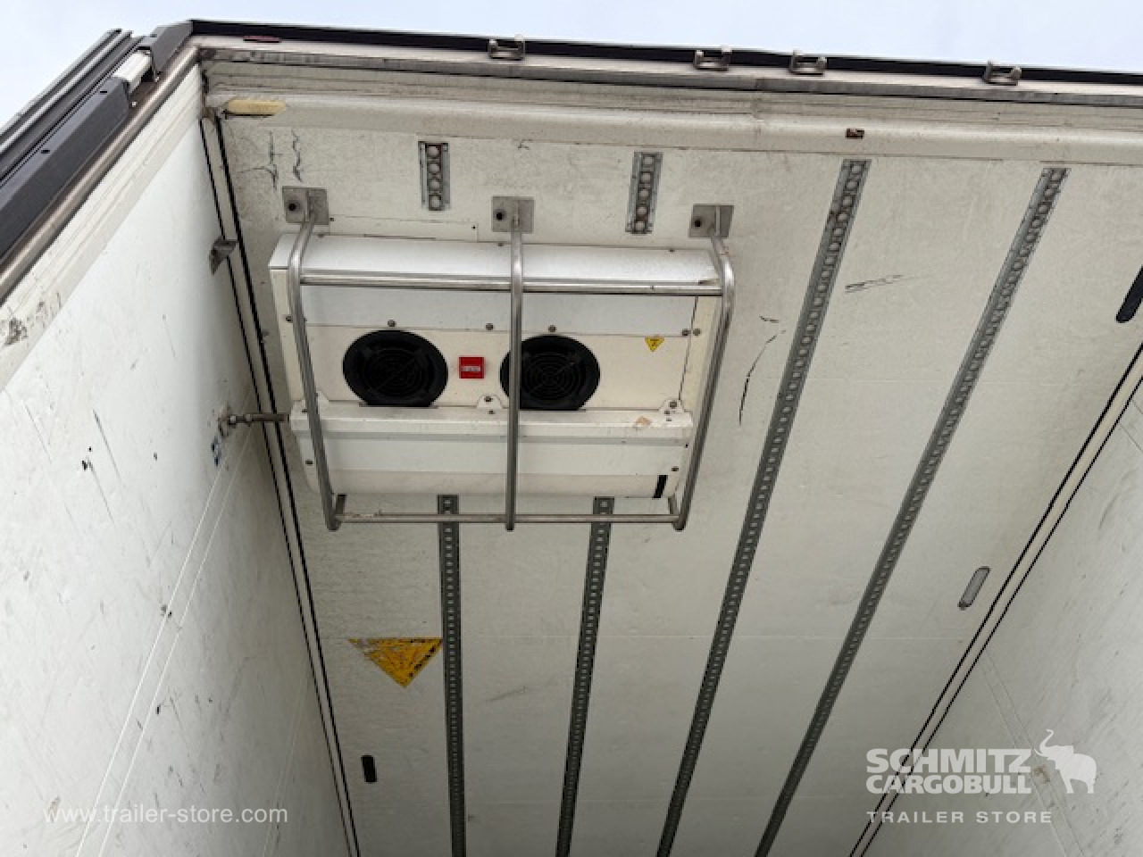 SCHMITZ Oplegger Vries Multitemp - Изотермичен полуремарке: снимка 3 SCHMITZ Oplegger Vries Multitemp - Изотермичен полуремарке: снимка 3