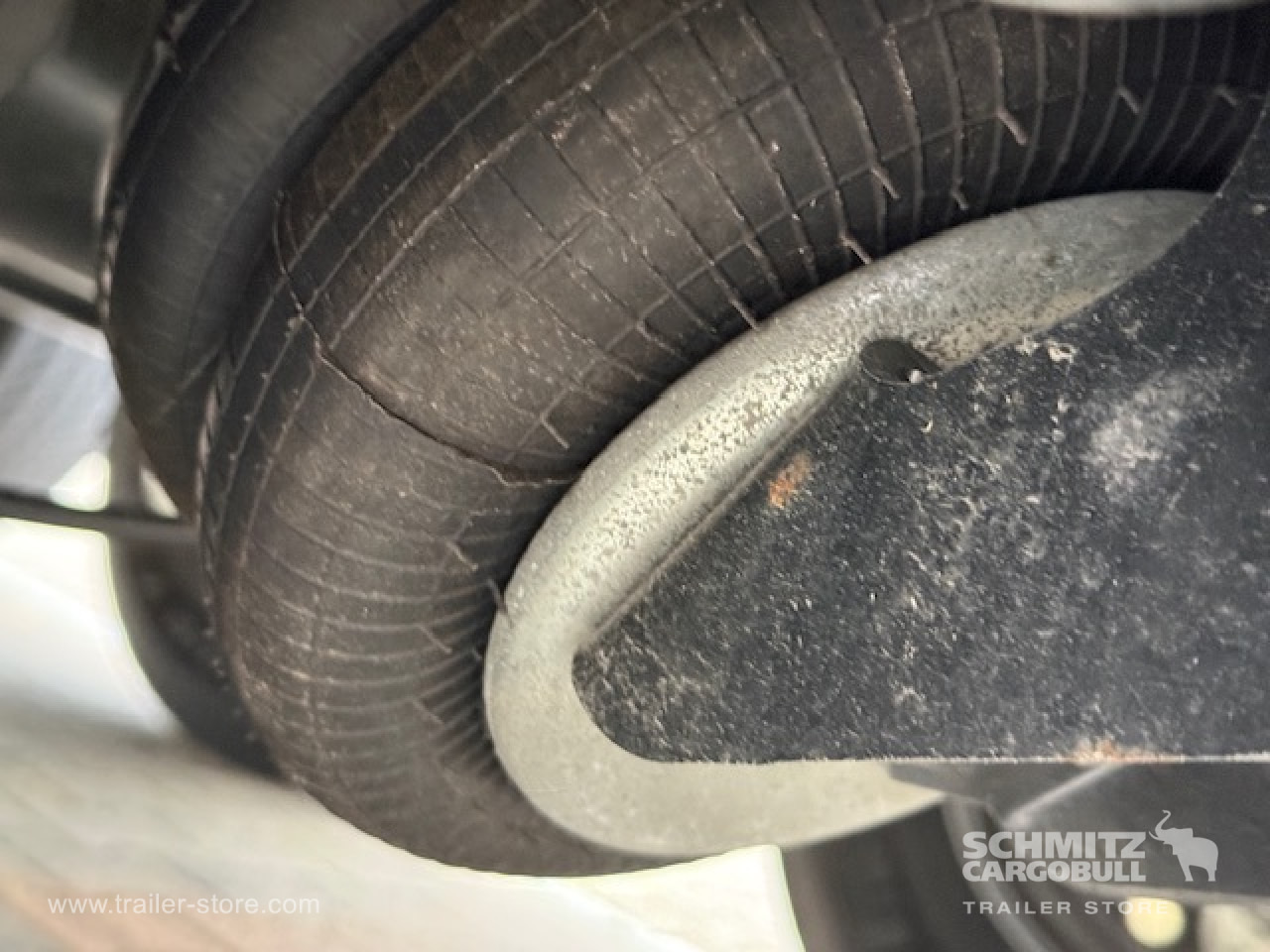 SCHMITZ Oplegger Vries Standard - Изотермичен полуремарке: снимка 3 SCHMITZ Oplegger Vries Standard - Изотермичен полуремарке: снимка 3