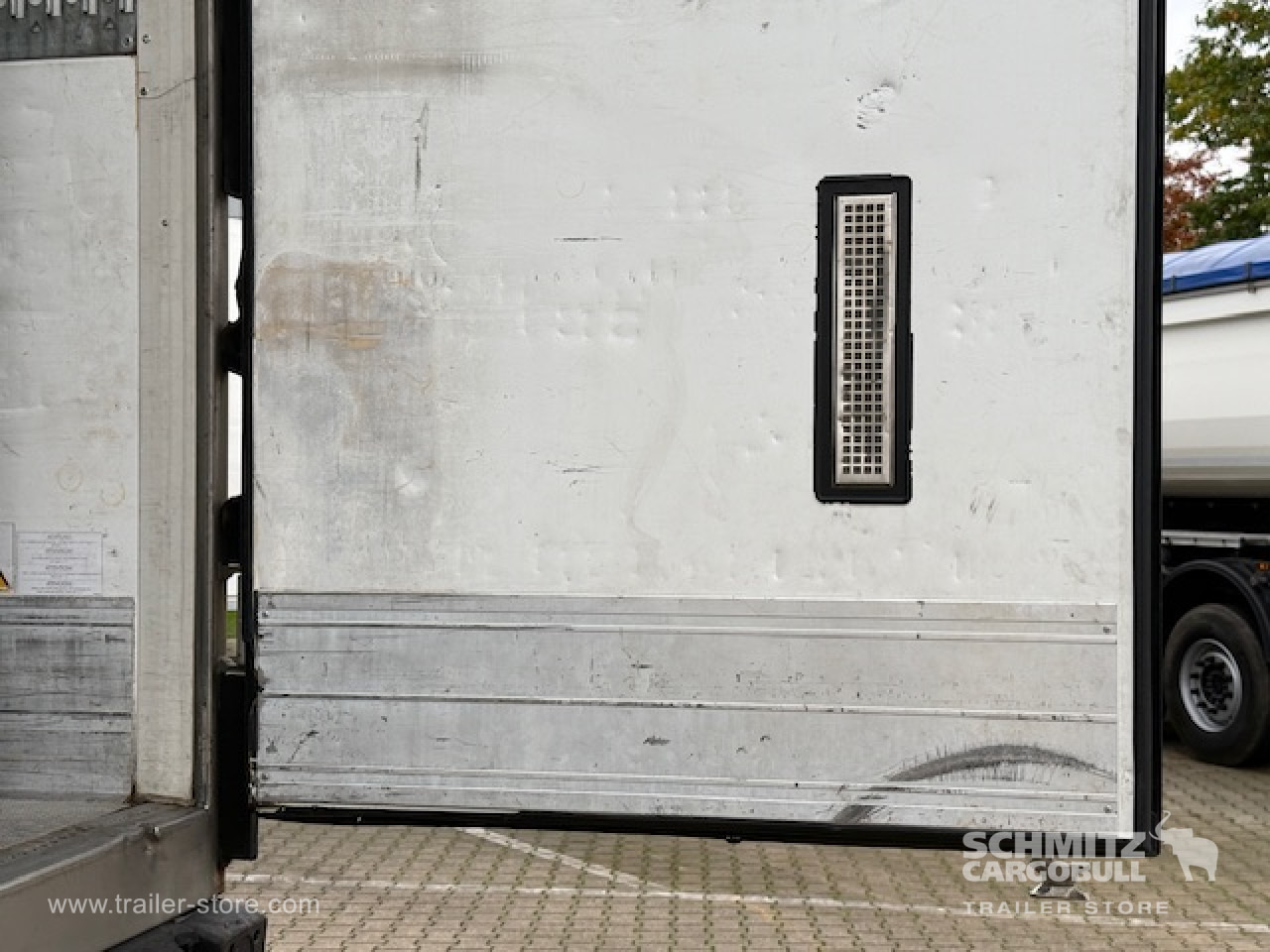 SCHMITZ Oplegger Vries Standard Taillift - Изотермичен полуремарке: снимка 4 SCHMITZ Oplegger Vries Standard Taillift - Изотермичен полуремарке: снимка 4