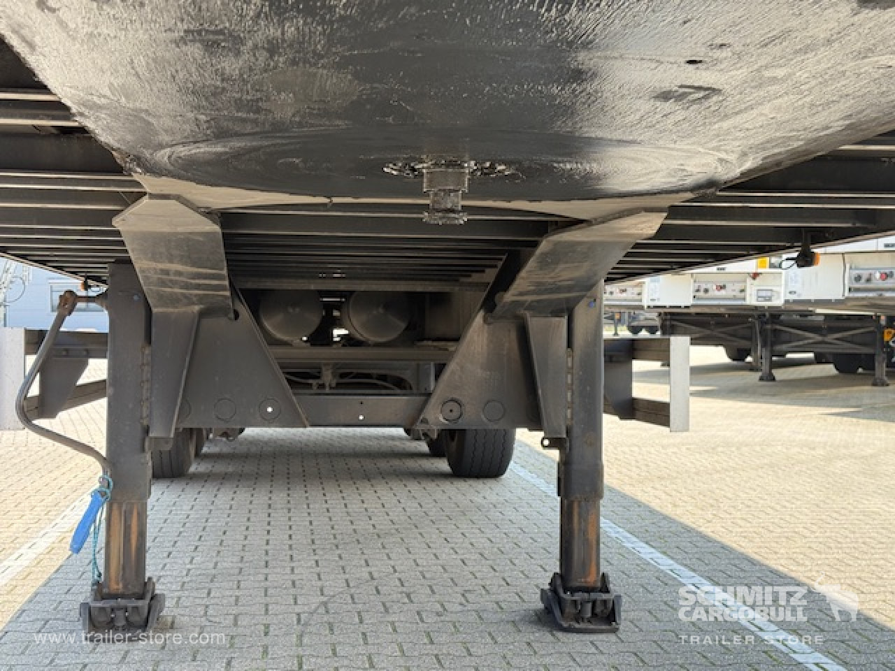 VANHOOL Oplegger Kasten Standard - Затворена каросерия полуремарке: снимка 2 VANHOOL Oplegger Kasten Standard - Затворена каросерия полуремарке: снимка 2