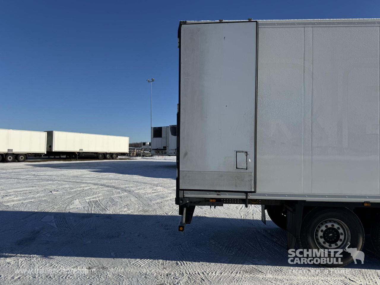 SCHMITZ Reefer Multitemp - Изотермичен полуремарке: снимка 2 SCHMITZ Reefer Multitemp - Изотермичен полуремарке: снимка 2