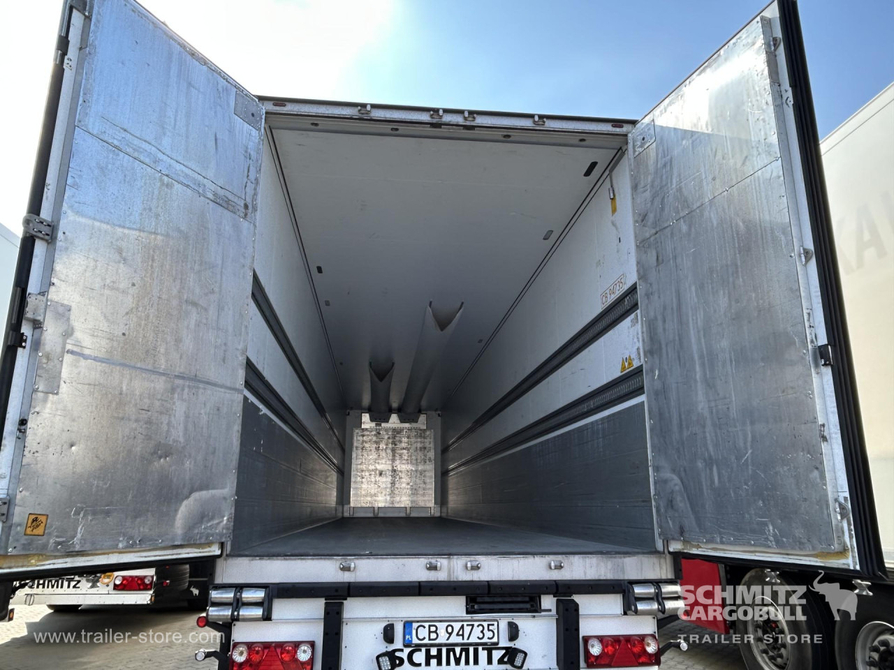 SCHMITZ Reefer Standard - Изотермичен полуремарке: снимка 5 SCHMITZ Reefer Standard - Изотермичен полуремарке: снимка 5