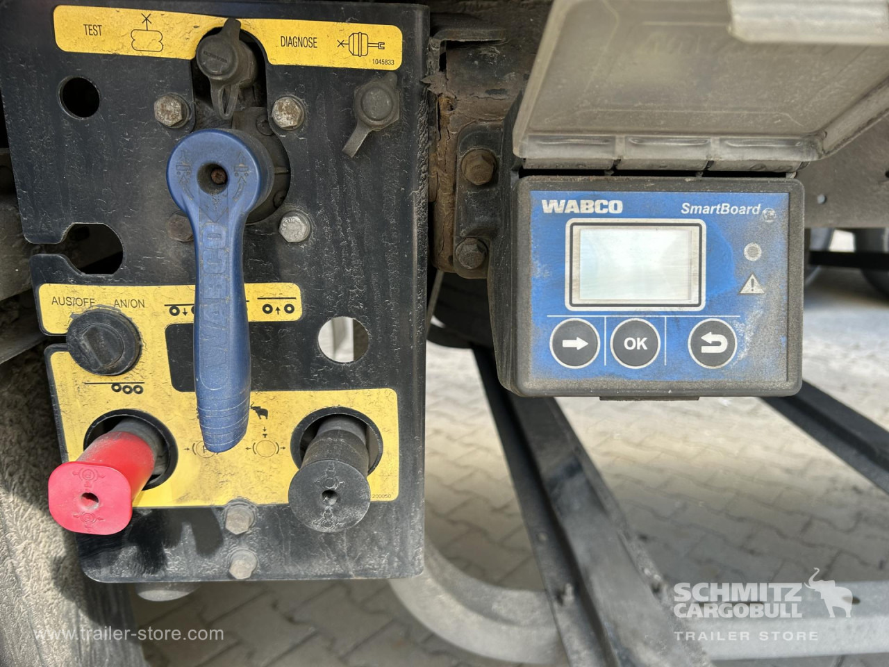 SCHMITZ Reefer Standard - Изотермичен полуремарке: снимка 3 SCHMITZ Reefer Standard - Изотермичен полуремарке: снимка 3