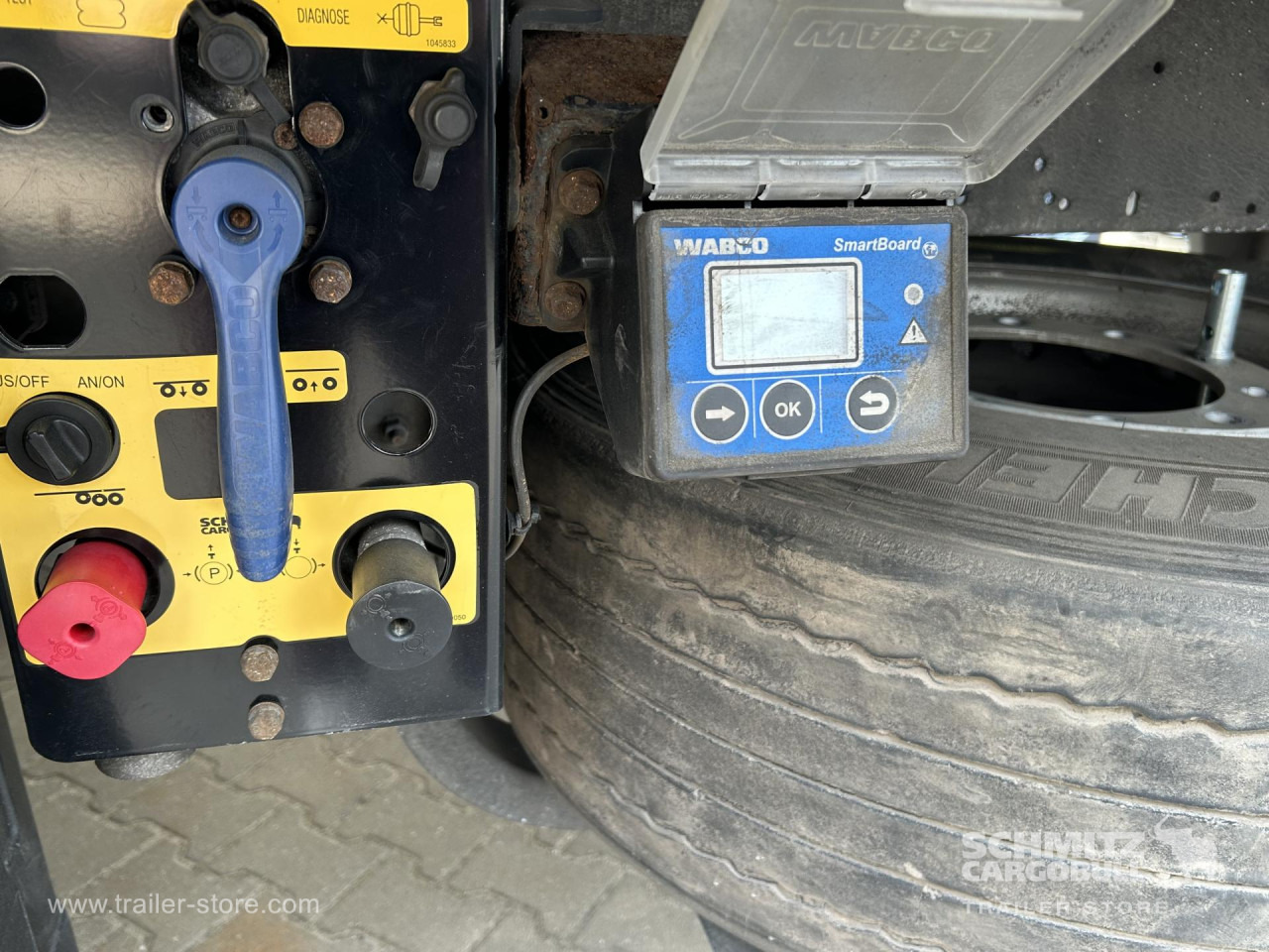 SCHMITZ Reefer Standard - Изотермичен полуремарке: снимка 2 SCHMITZ Reefer Standard - Изотермичен полуремарке: снимка 2