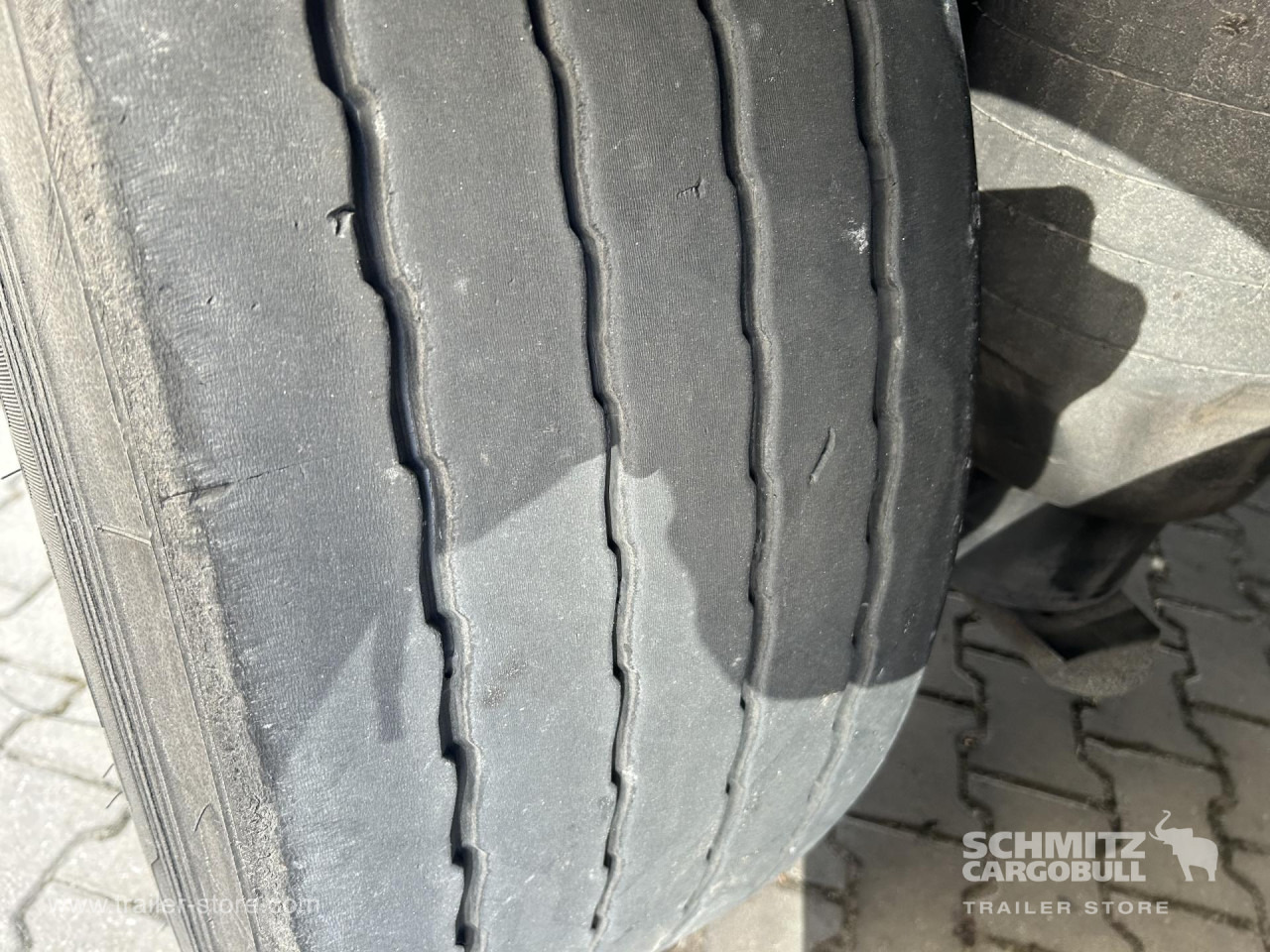 SCHMITZ Reefer Standard - Изотермичен полуремарке: снимка 3 SCHMITZ Reefer Standard - Изотермичен полуремарке: снимка 3