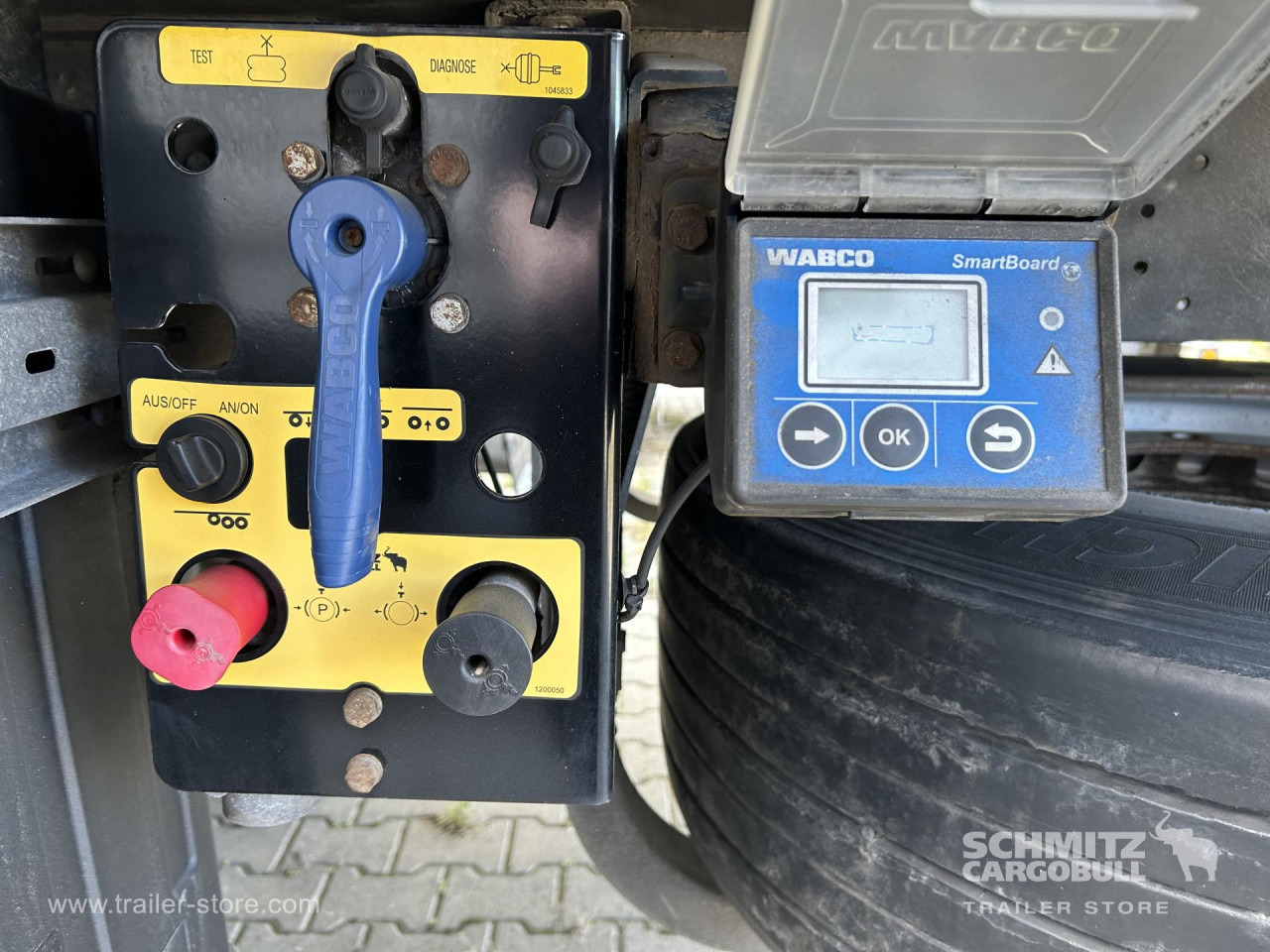 SCHMITZ Reefer Standard - Изотермичен полуремарке: снимка 3 SCHMITZ Reefer Standard - Изотермичен полуремарке: снимка 3