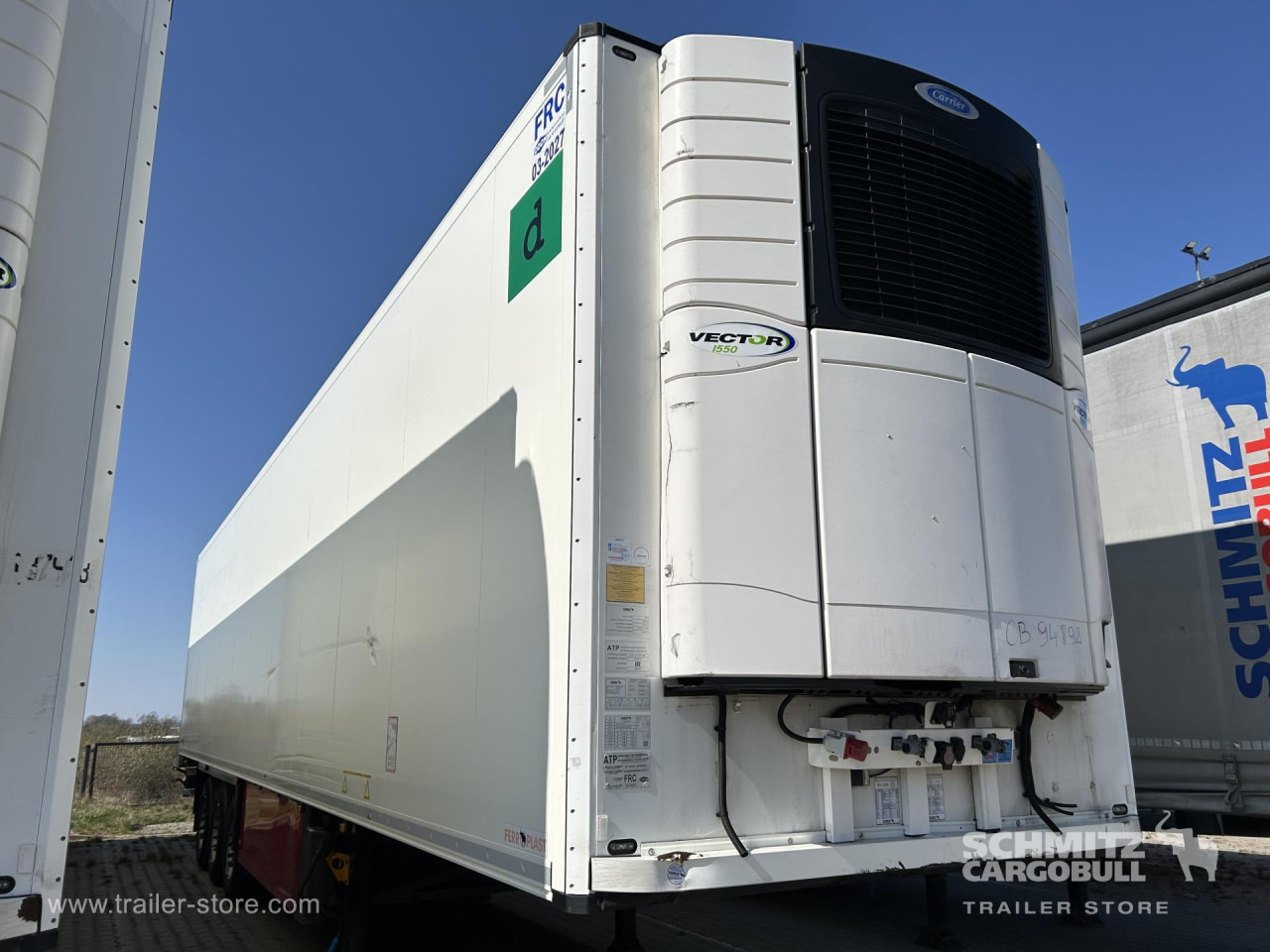 SCHMITZ Reefer Standard - Изотермичен полуремарке: снимка 1 SCHMITZ Reefer Standard - Изотермичен полуремарке: снимка 1