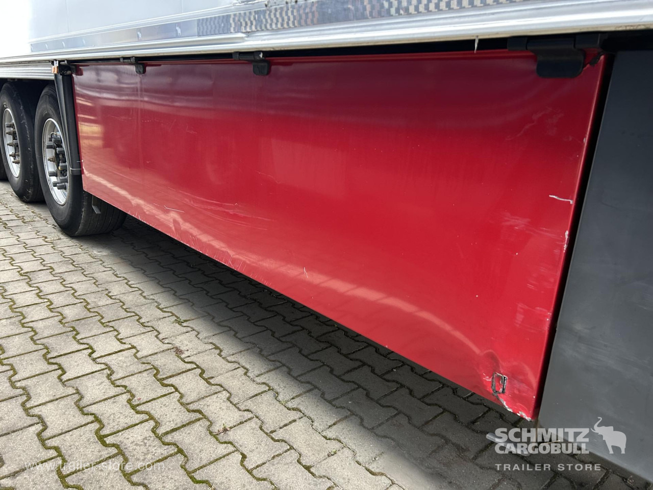 SCHMITZ Reefer Standard - Изотермичен полуремарке: снимка 4 SCHMITZ Reefer Standard - Изотермичен полуремарке: снимка 4