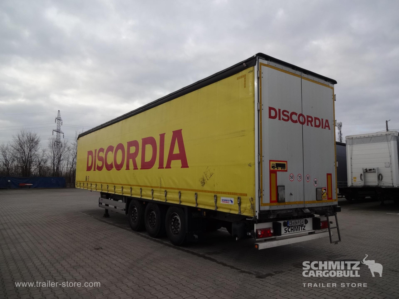 SCHMITZ Curtainsider Standard - Брезентово полуремарке: снимка 4 SCHMITZ Curtainsider Standard - Брезентово полуремарке: снимка 4