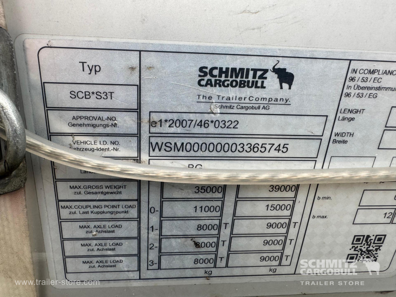 SCHMITZ Curtainsider Standard - Брезентово полуремарке: снимка 2 SCHMITZ Curtainsider Standard - Брезентово полуремарке: снимка 2