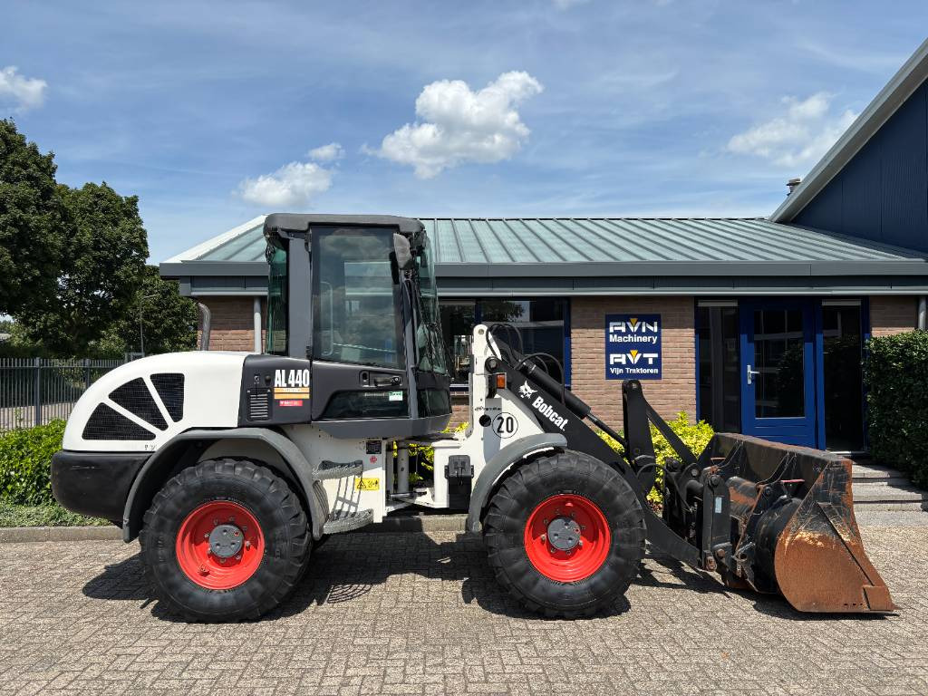 Bobcat AL 440 D - Колесен товарач: снимка 4 Bobcat AL 440 D - Колесен товарач: снимка 4