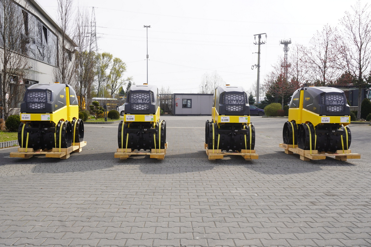 BOMAG BMP 8500 brand-new trench roller / Remote Control / 4 units - Мини валяк: снимка 2 BOMAG BMP 8500 brand-new trench roller / Remote Control / 4 units - Мини валяк: снимка 2
