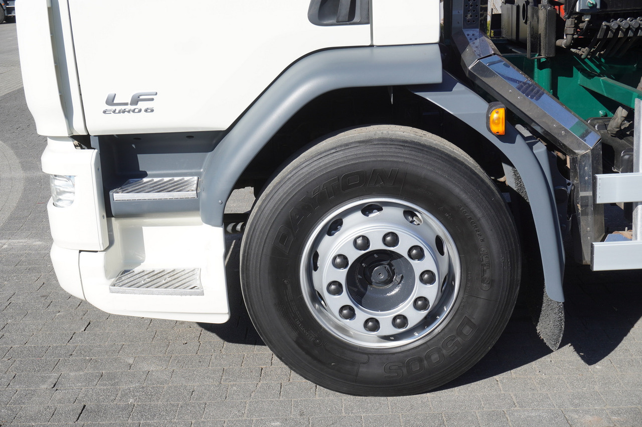 Камион с кран DAF LF 18.310 E6 / Skip loader Fornal NKR 130V / HDS HMF 735 K2 / Manual gearbox: снимка 24