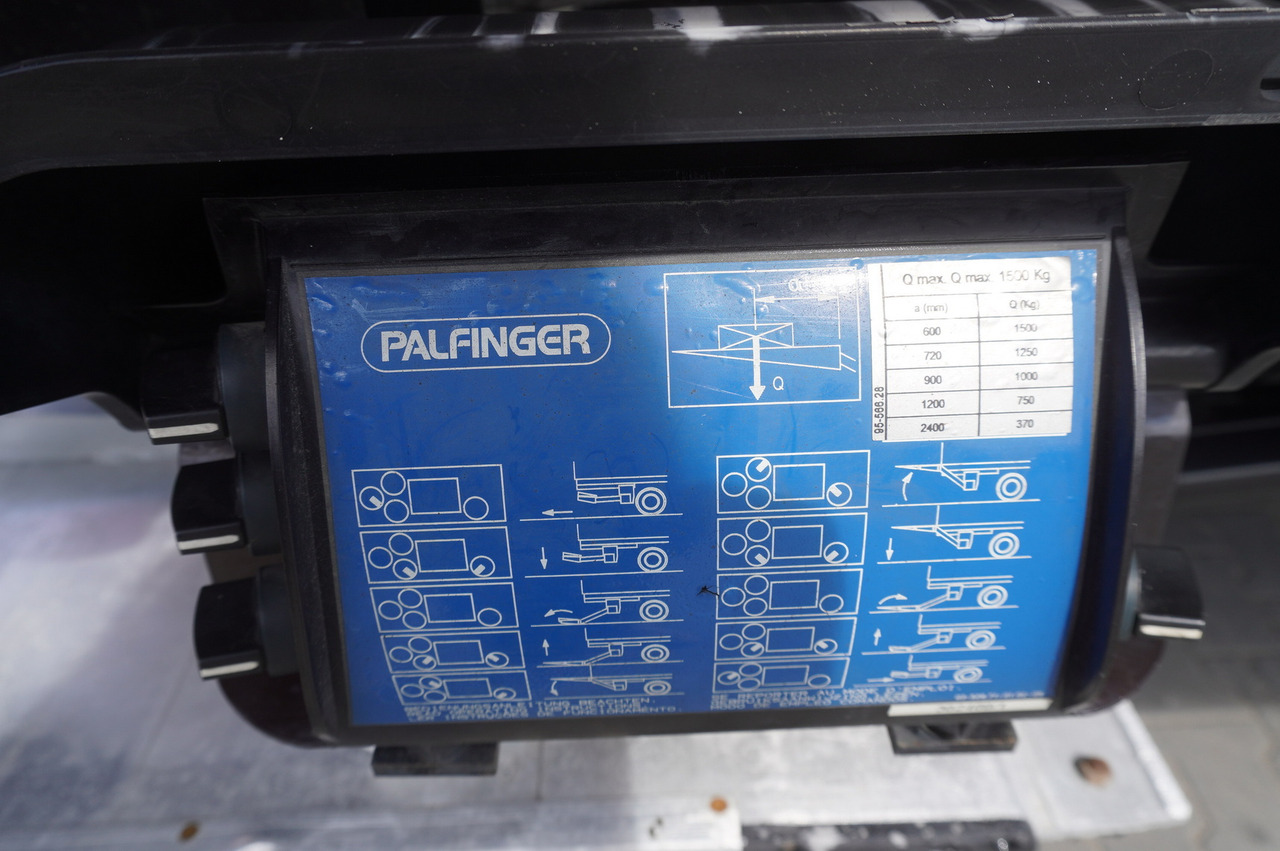 Лизинг на DAF LF 220 / Refrigerator 16 EPAL Multitemp / Carrier Supra 1150 MT / Palfinger 1500 kg DAF LF 220 / Refrigerator 16 EPAL Multitemp / Carrier Supra 1150 MT / Palfinger 1500 kg: снимка 12
