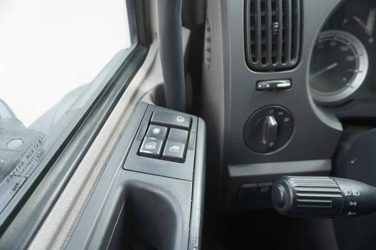 Лизинг на DAF LF 220 / Refrigerator 16 EPAL Multitemp / Carrier Supra 1150 MT / Palfinger 1500 kg DAF LF 220 / Refrigerator 16 EPAL Multitemp / Carrier Supra 1150 MT / Palfinger 1500 kg: снимка 25