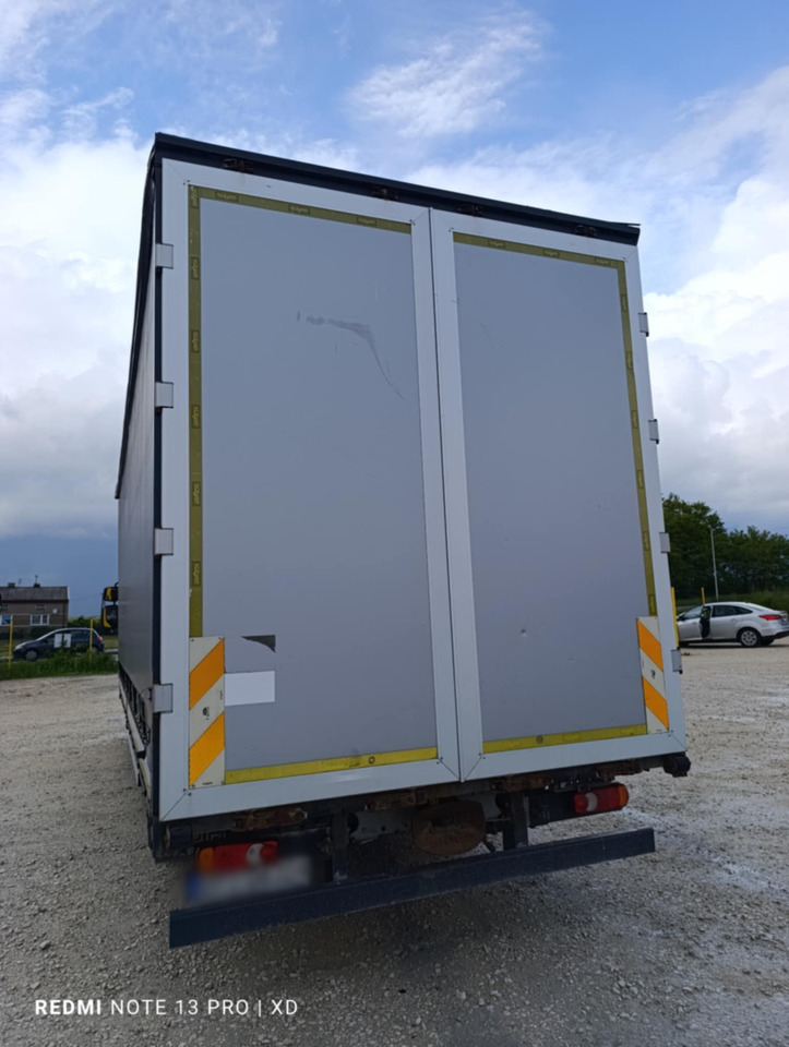 DAF LF 250 / Curtainsider 18 EPAL / sleeping cab - Камион с брезент: снимка 3 DAF LF 250 / Curtainsider 18 EPAL / sleeping cab - Камион с брезент: снимка 3