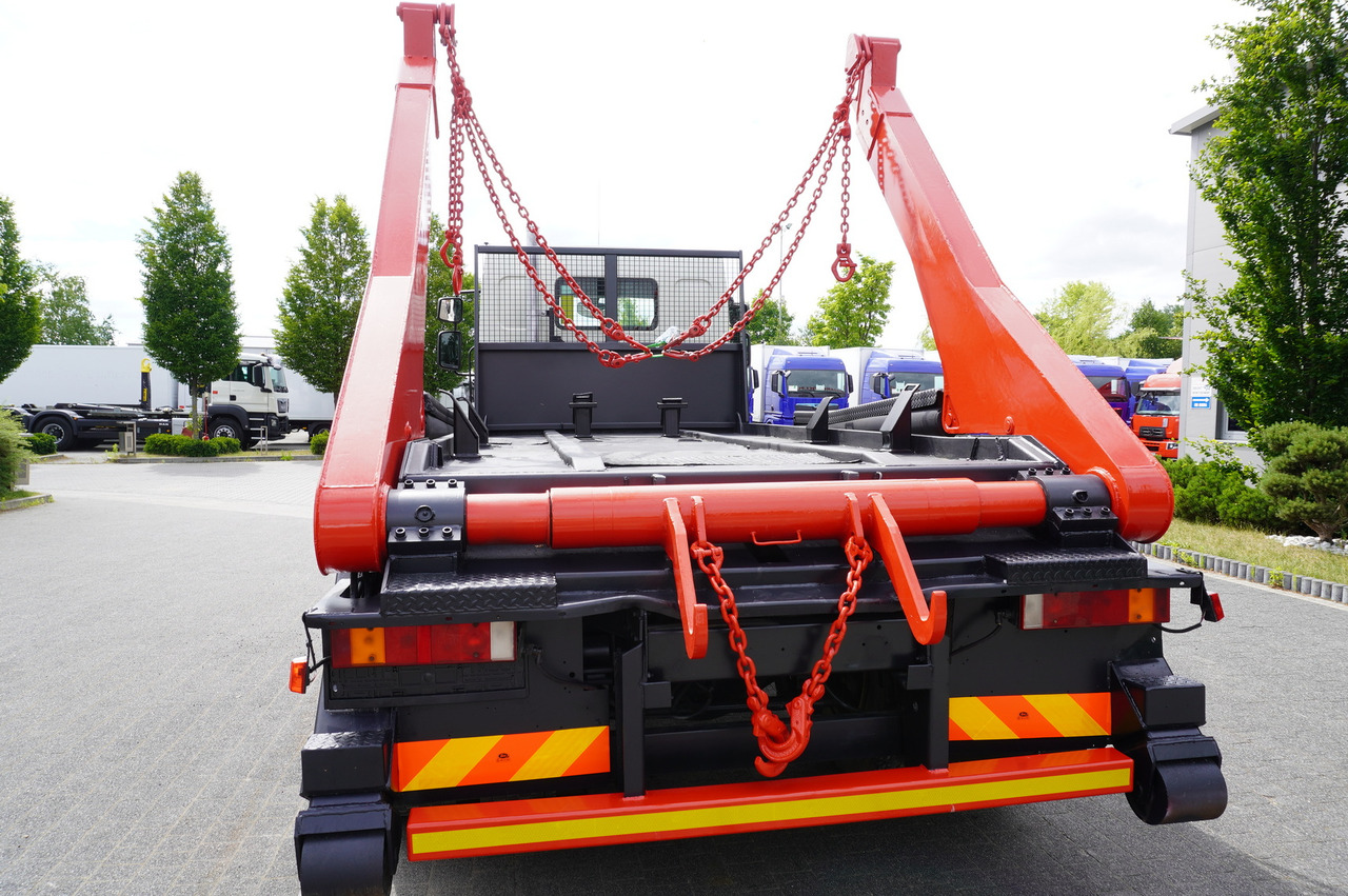 DAF LF 55.220 Skip loader GUIMA PALFINGER M14T - Мултилифт за контейнери камион: снимка 5 DAF LF 55.220 Skip loader GUIMA PALFINGER M14T - Мултилифт за контейнери камион: снимка 5