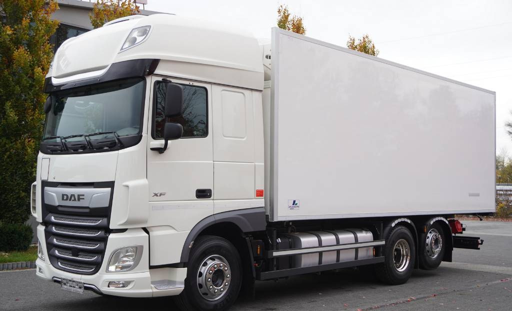 DAF XF 450 6×2 E6 / Refrigerator Lacapitaine / ATP/FRC to 2027 / 18 pallets - Рефрижератор камион: снимка 1 DAF XF 450 6×2 E6 / Refrigerator Lacapitaine / ATP/FRC to 2027 / 18 pallets - Рефрижератор камион: снимка 1