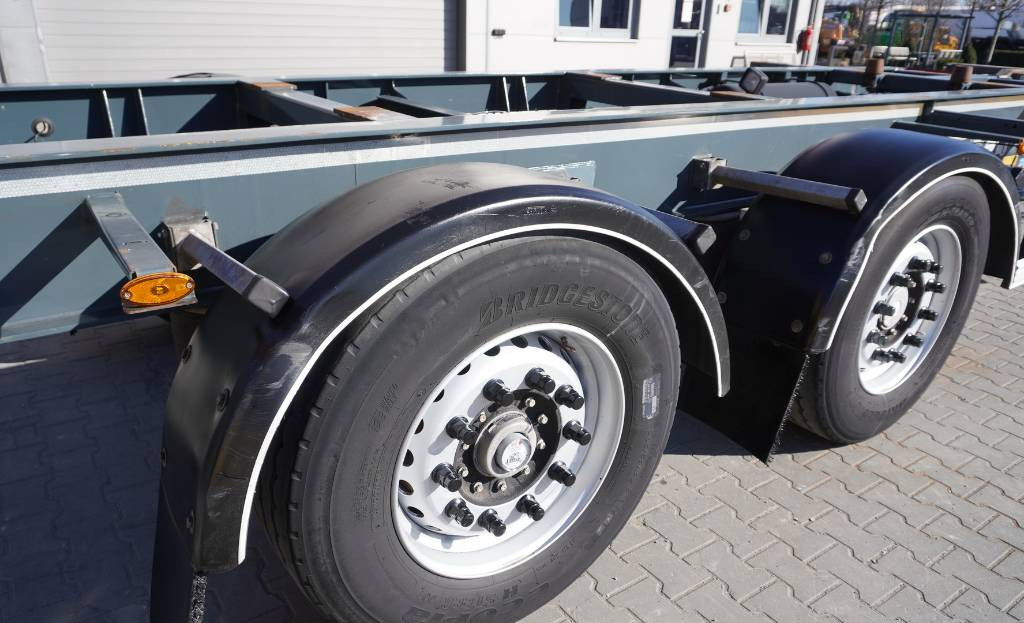 Fruehauf Trailer BDF (NEW) 6,000 km !!! - Контейнеровоз/ Сменна каросерия ремарке: снимка 2 Fruehauf Trailer BDF (NEW) 6,000 km !!! - Контейнеровоз/ Сменна каросерия ремарке: снимка 2