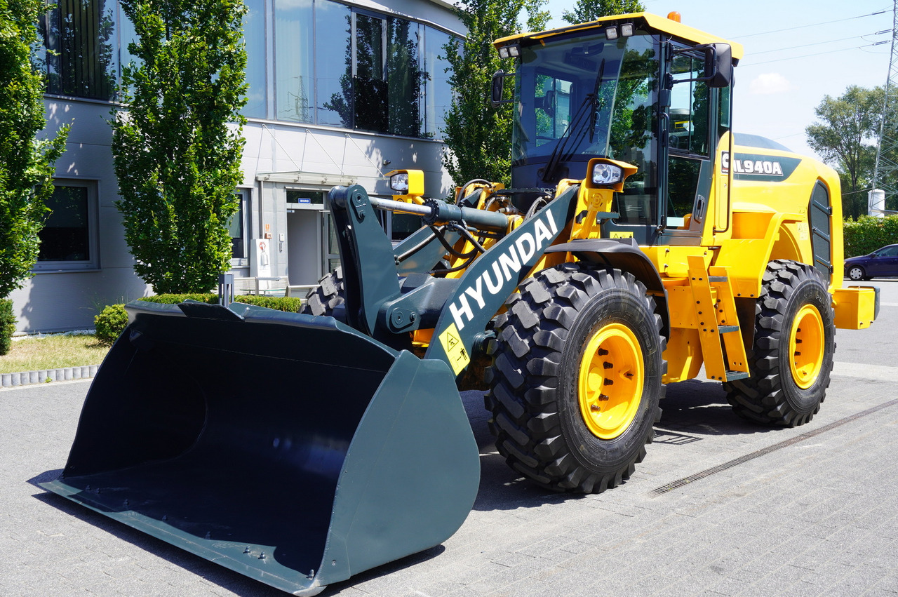 HYUNDAI HL940A articulated loader / year 2021 / weight 13.5t year of production 2021 - Колесен товарач: снимка 4 HYUNDAI HL940A articulated loader / year 2021 / weight 13.5t year of production 2021 - Колесен товарач: снимка 4
