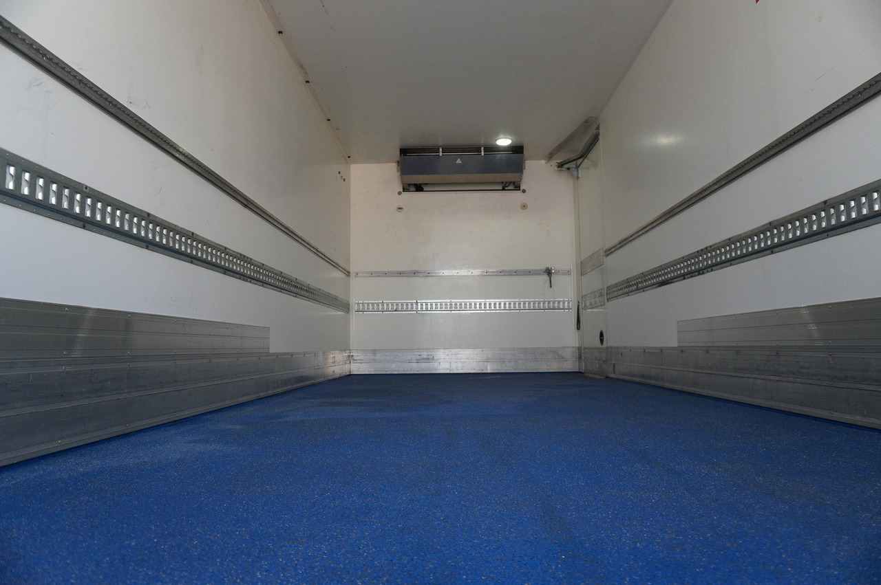 IVECO Eurocargo 100-190 4x2 E6 / Refrigerator / Dhollandia 1.5 T - Рефрижератор камион: снимка 5 IVECO Eurocargo 100-190 4x2 E6 / Refrigerator / Dhollandia 1.5 T - Рефрижератор камион: снимка 5