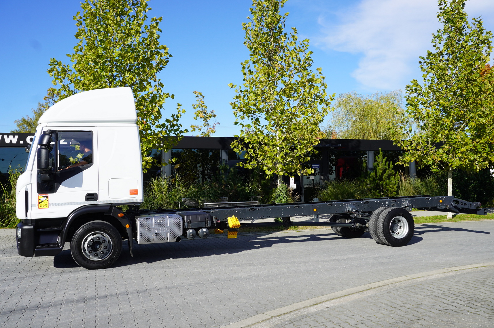 IVECO Eurocargo 140e19 4×2 E6 Glob / ADR / frame 8,1m - Шаси кабина: снимка 2 IVECO Eurocargo 140e19 4×2 E6 Glob / ADR / frame 8,1m - Шаси кабина: снимка 2