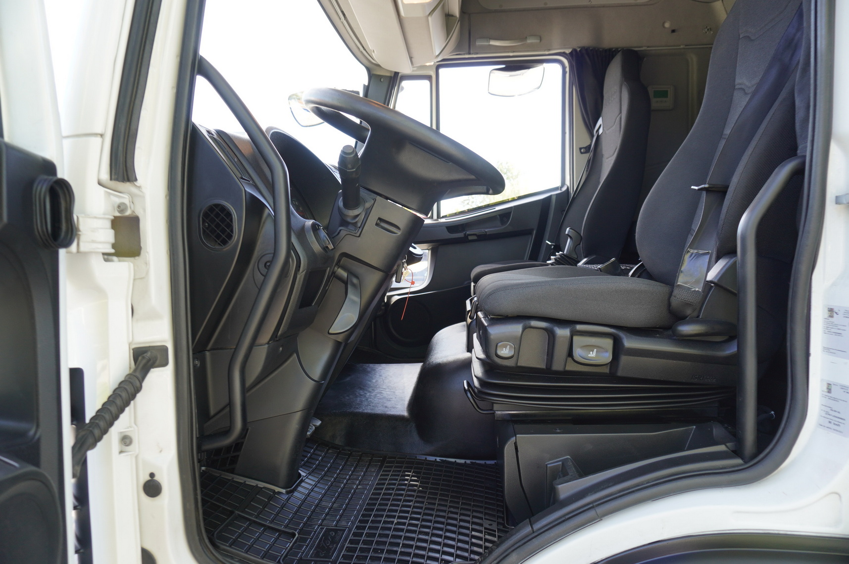 Шаси кабина IVECO Eurocargo 140e19 4×2 E6 Glob / ADR / frame 8,1m: снимка 14 Шаси кабина IVECO Eurocargo 140e19 4×2 E6 Glob / ADR / frame 8,1m: снимка 14