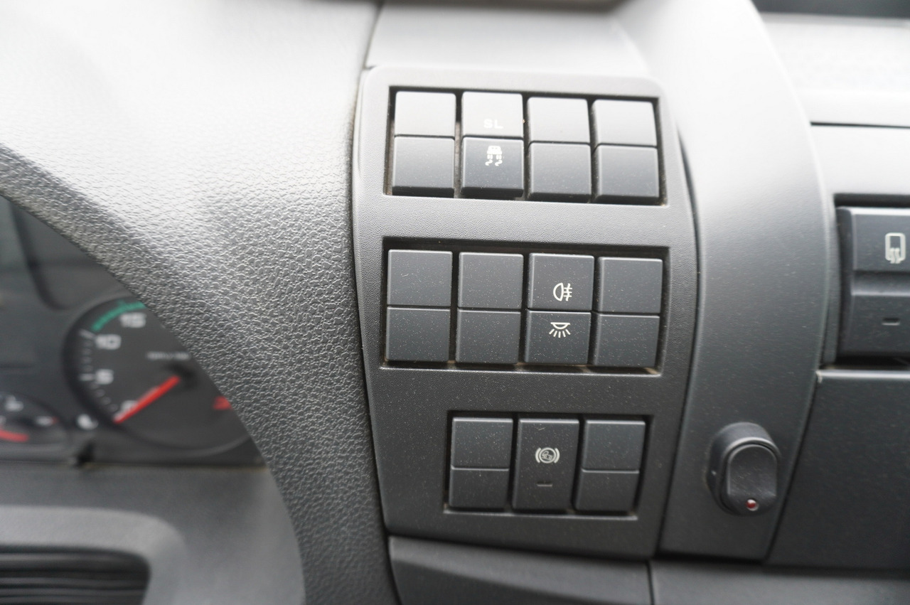 Лизинг на IVECO Eurocargo 150 E25 / 90 tho. km !!! / Tow truck IVECO Eurocargo 150 E25 / 90 tho. km !!! / Tow truck: снимка 22 Лизинг на IVECO Eurocargo 150 E25 / 90 tho. km !!! / Tow truck IVECO Eurocargo 150 E25 / 90 tho. km !!! / Tow truck: снимка 22