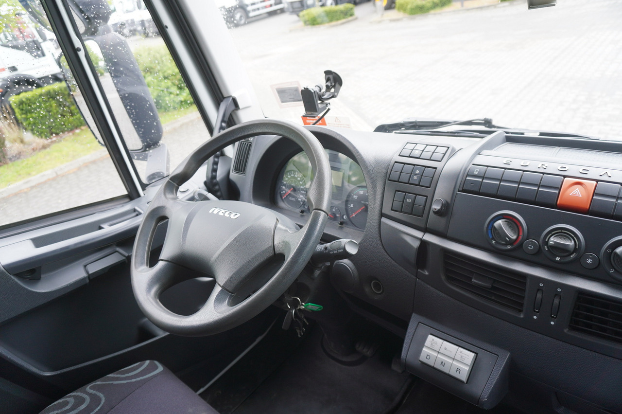 Камион пътна помощ IVECO Eurocargo 150 E25 / 90 tho. km !!! / Tow truck: снимка 27