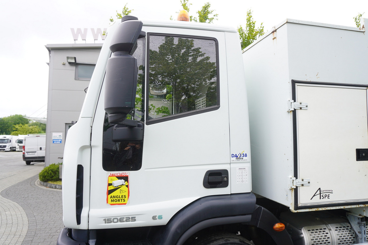 Камион пътна помощ IVECO Eurocargo 150 E25 / 90 tho. km !!! / Tow truck: снимка 19