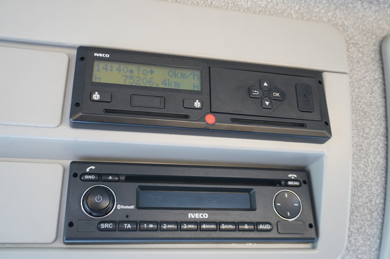 IVECO Eurocargo 160-210 / 75,000 km! / OMARS lowered tow truck platform / Fork - Камион пътна помощ: снимка 3 IVECO Eurocargo 160-210 / 75,000 km! / OMARS lowered tow truck platform / Fork - Камион пътна помощ: снимка 3