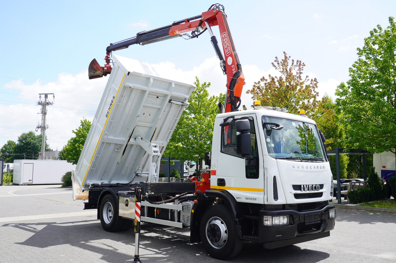 IVECO Eurocargo 160E22 EEV Dump truck / Bortmatic / Crane FASSI F95A.0.22 - Камион с кран: снимка 3 IVECO Eurocargo 160E22 EEV Dump truck / Bortmatic / Crane FASSI F95A.0.22 - Камион с кран: снимка 3