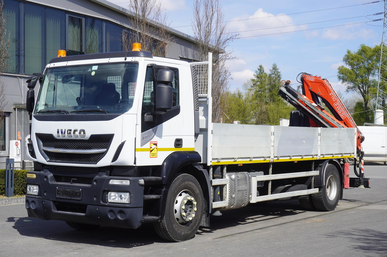 Iveco Stralis 310 / 34 tho km !!! / FASSI 4 Tons 400 MTH! / Flatbed - Камион с кран, Камион с кран: снимка 4 Iveco Stralis 310 / 34 tho km !!! / FASSI 4 Tons 400 MTH! / Flatbed - Камион с кран, Камион с кран: снимка 4
