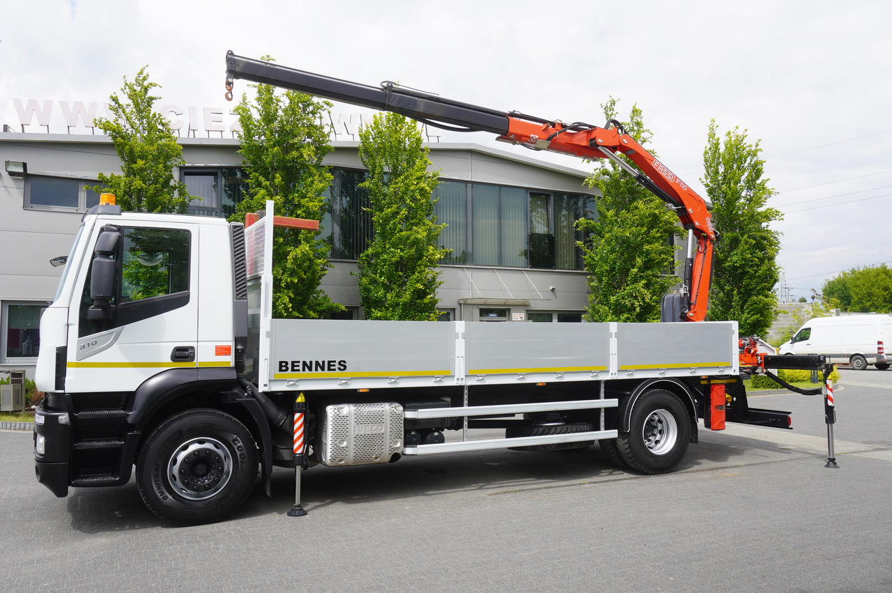 Iveco Stralis 310 / 34 tho km !!! / FASSI 4 Tons 400 MTH! / Flatbed - Камион с кран, Камион с кран: снимка 5 Iveco Stralis 310 / 34 tho km !!! / FASSI 4 Tons 400 MTH! / Flatbed - Камион с кран, Камион с кран: снимка 5