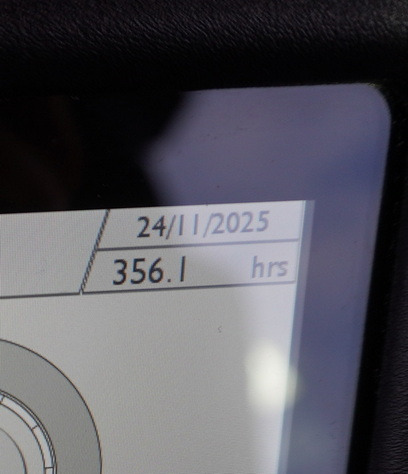 JCB JCB 4CX PRO / 350 MTH!!! / 2023 / joysticks - Багер-товарач: снимка 2 JCB JCB 4CX PRO / 350 MTH!!! / 2023 / joysticks - Багер-товарач: снимка 2