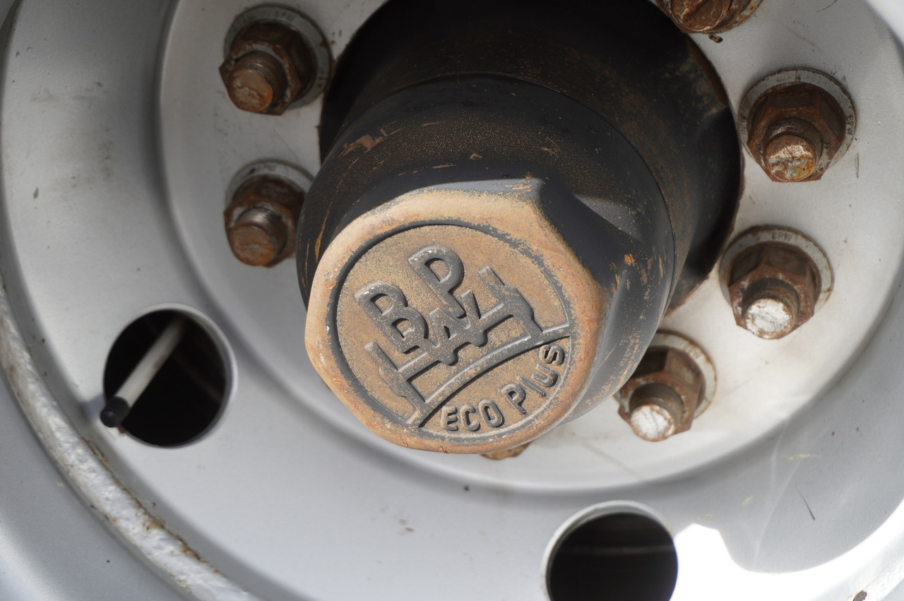 Нискорамна площадка полуремарке KÄSSBOHRER LB2 TIEF-BETT low loader semi-trailer / 16.5 m / Extendable semi-trailer / steered axles / 2 units: снимка 15 Нискорамна площадка полуремарке KÄSSBOHRER LB2 TIEF-BETT low loader semi-trailer / 16.5 m / Extendable semi-trailer / steered axles / 2 units: снимка 15