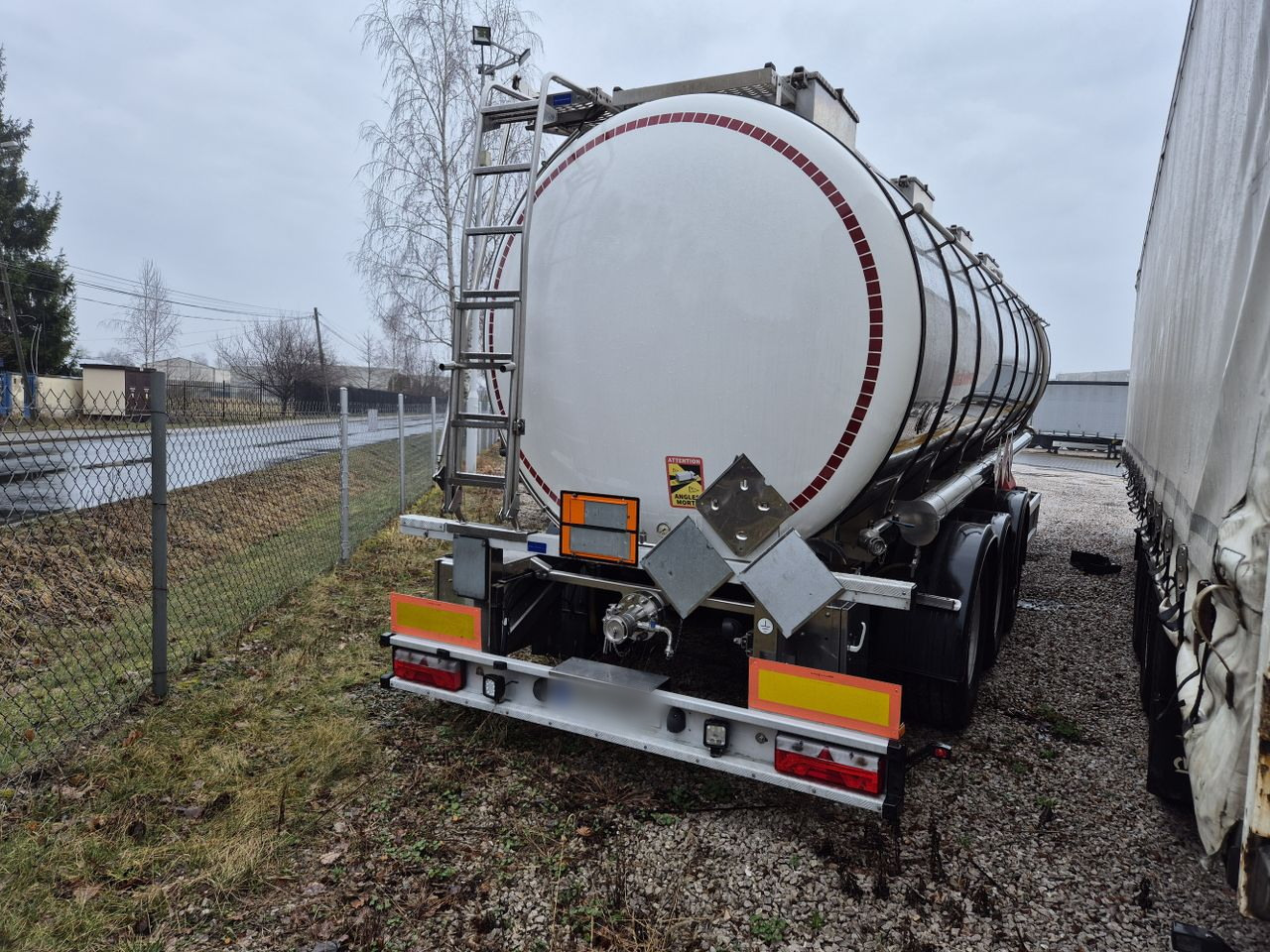KÄSSBOHRER cistern for chemicals / ADR - Полуремарке цистерна: снимка 4 KÄSSBOHRER cistern for chemicals / ADR - Полуремарке цистерна: снимка 4