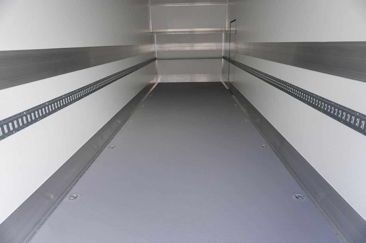 Нови Изотермичен камион MAN New TGX 26.400 / NEW IGLOOCAR refrigerator 20 pallets / 6×2 / 2024 / 2 units: снимка 11
