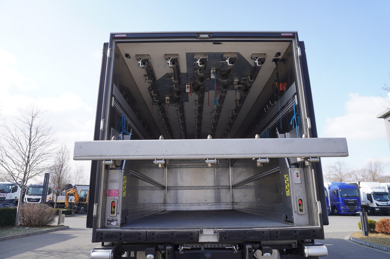 MAN TGM 18.320 / CHEREAU meat hook refrigerator / Carcass elevator - Рефрижератор камион: снимка 3 MAN TGM 18.320 / CHEREAU meat hook refrigerator / Carcass elevator - Рефрижератор камион: снимка 3